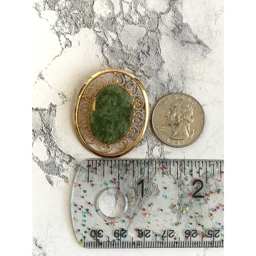 Vintage Gold Tone Green Stone Brooch Signed Fine Heart Filigree Estate Piece